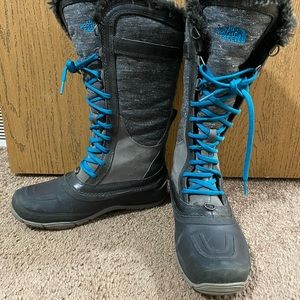 Women’s North Face Winter Boots
